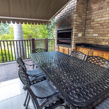 Legend Safaris 257B - In Kruger Park Lodge Hazyview Bagian luar foto